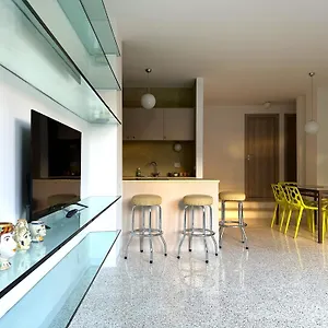 spazioso-appartamento-navigli.italymilanhotels.net/